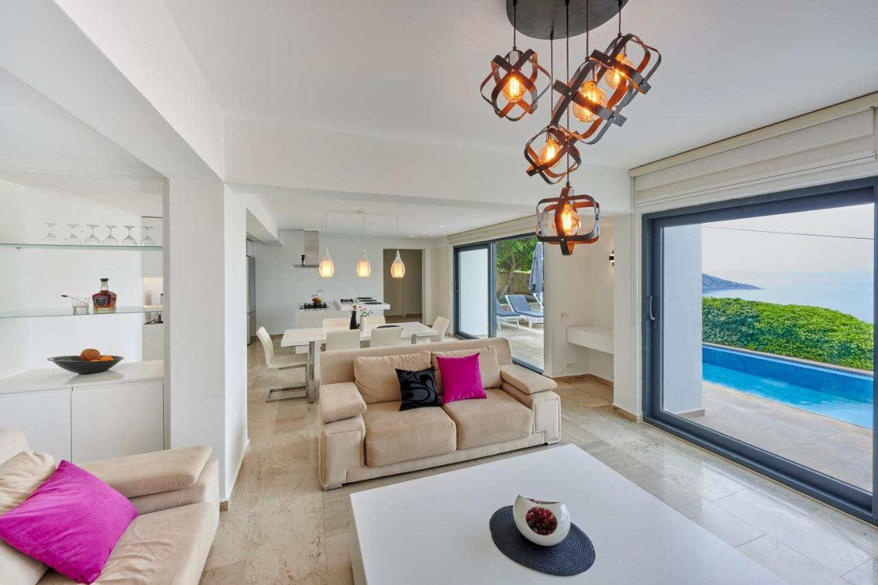 Luxus Villa Skyla Mit 5 Schlafzimmern & Meer-Blick Kaş Ngoại thất bức ảnh
