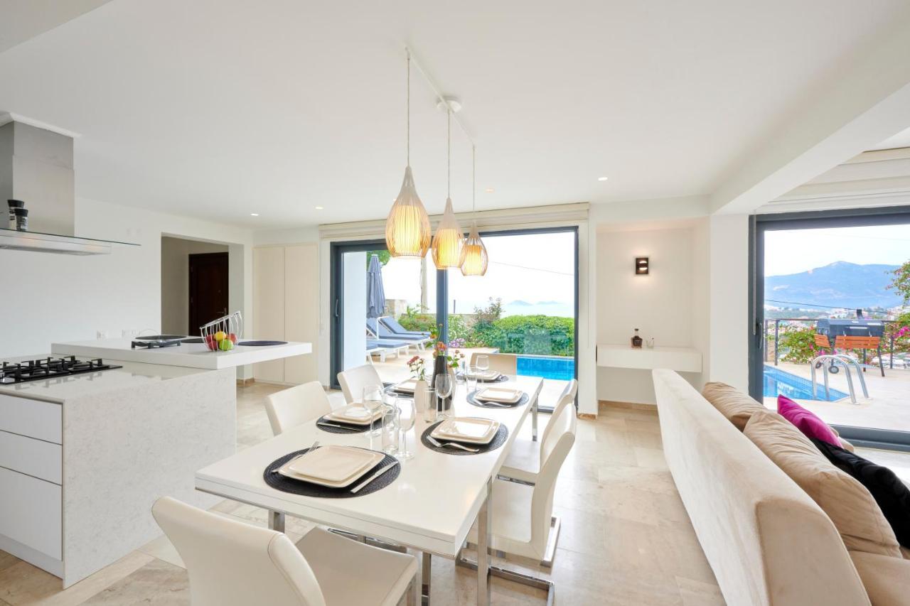 Luxus Villa Skyla Mit 5 Schlafzimmern & Meer-Blick Kaş Ngoại thất bức ảnh